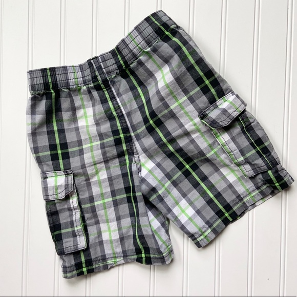 •Garanimals• black/green cargo shorts - Picture 4 of 5